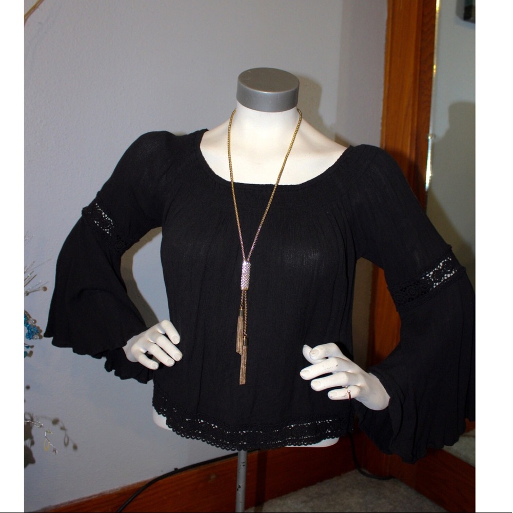 Bell sleeve black top